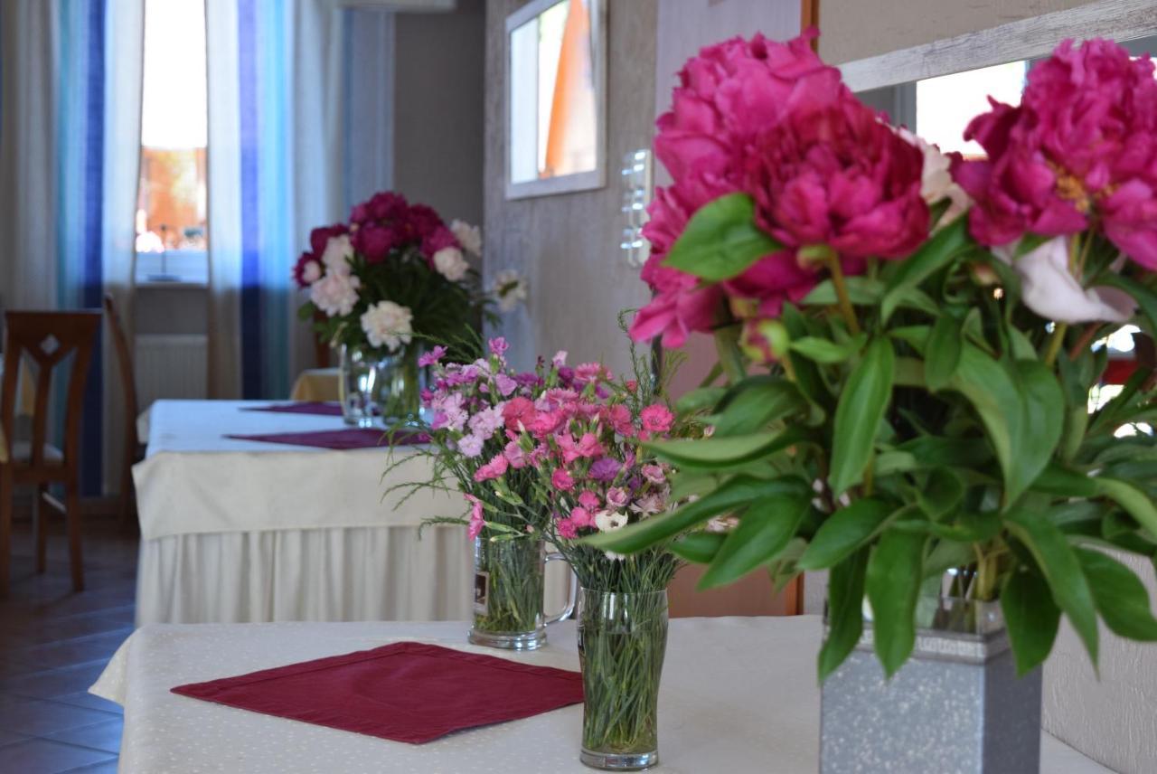 Kalmar Bed & Breakfast Darlowko Ngoại thất bức ảnh