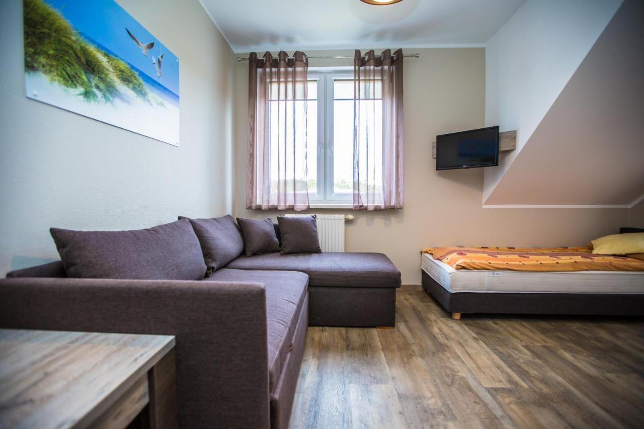 Kalmar Bed & Breakfast Darlowko Ngoại thất bức ảnh