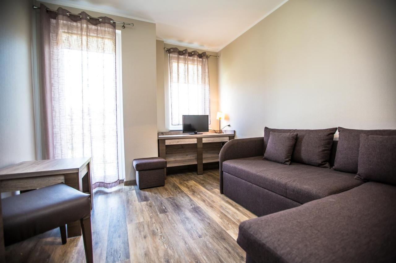 Kalmar Bed & Breakfast Darlowko Ngoại thất bức ảnh