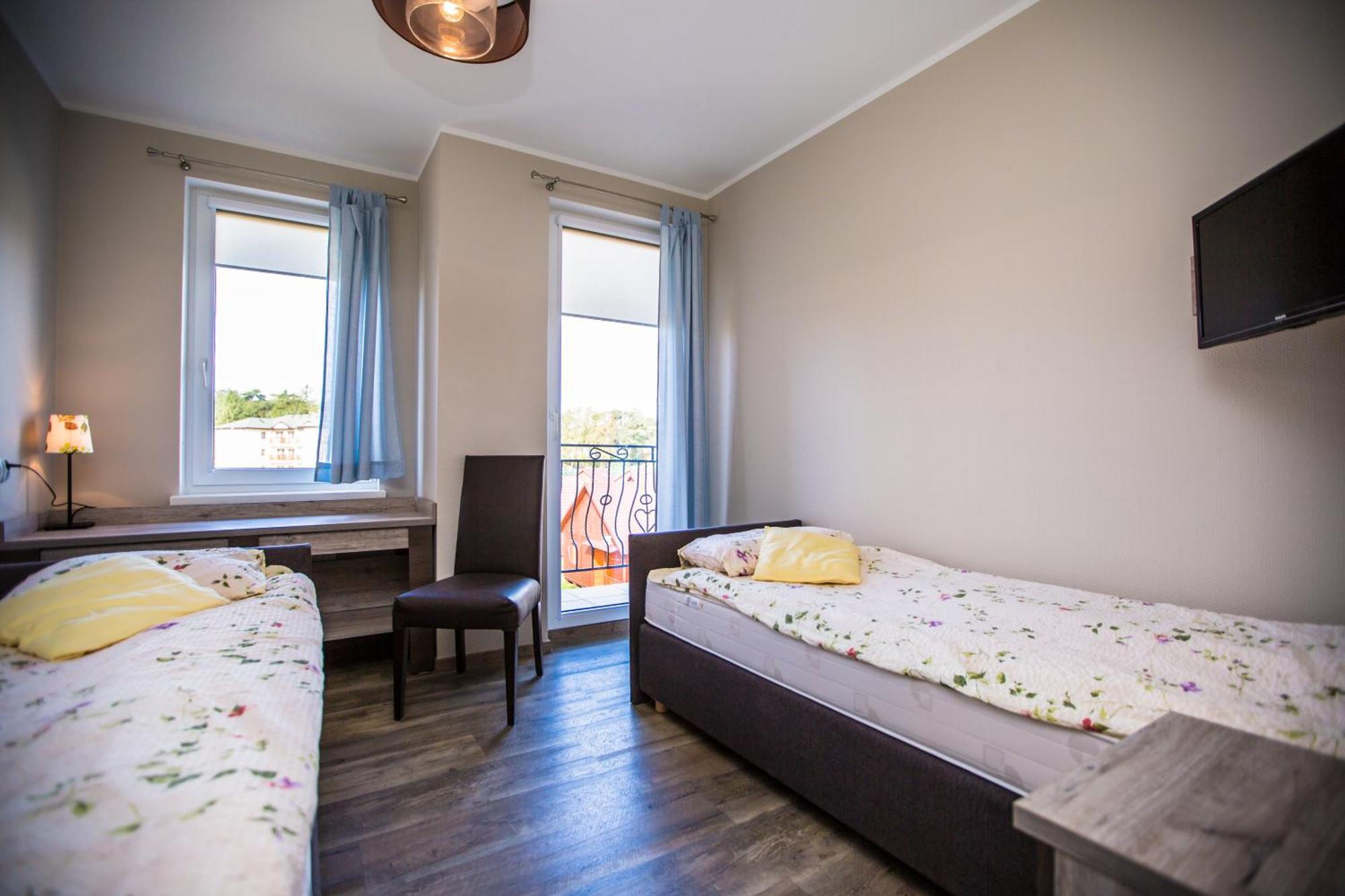 Kalmar Bed & Breakfast Darlowko Ngoại thất bức ảnh